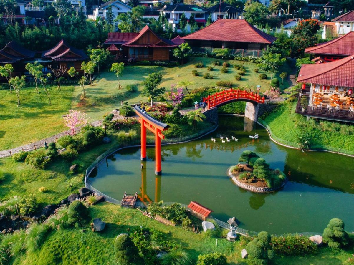 The Onsen Hot Spring Resort Batu  Zewnętrze zdjęcie